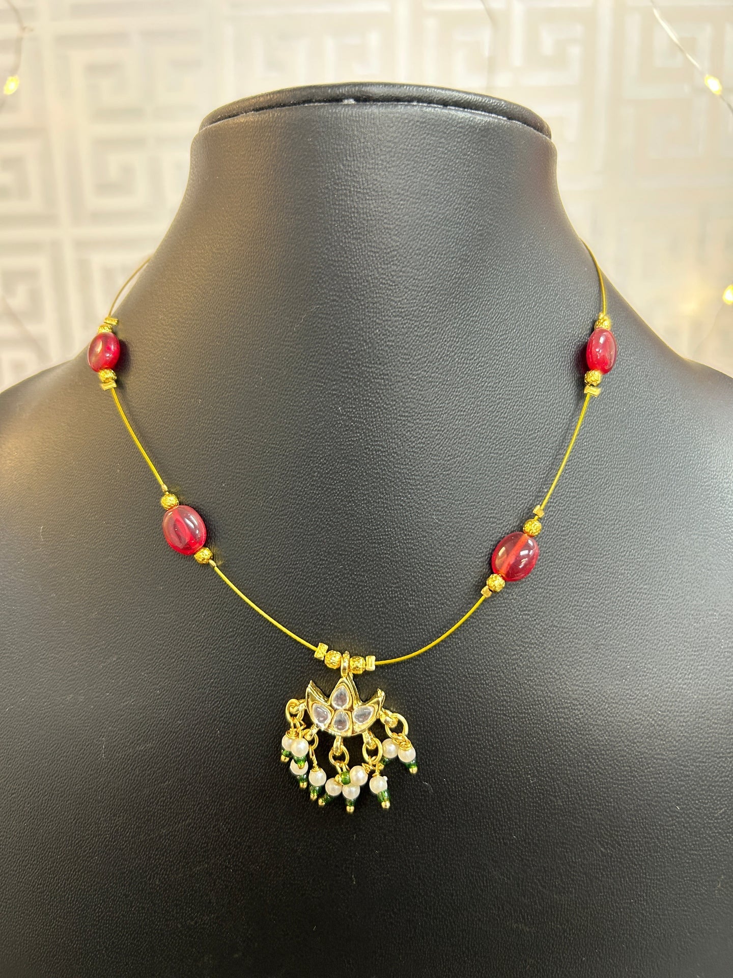 Invisible necklace