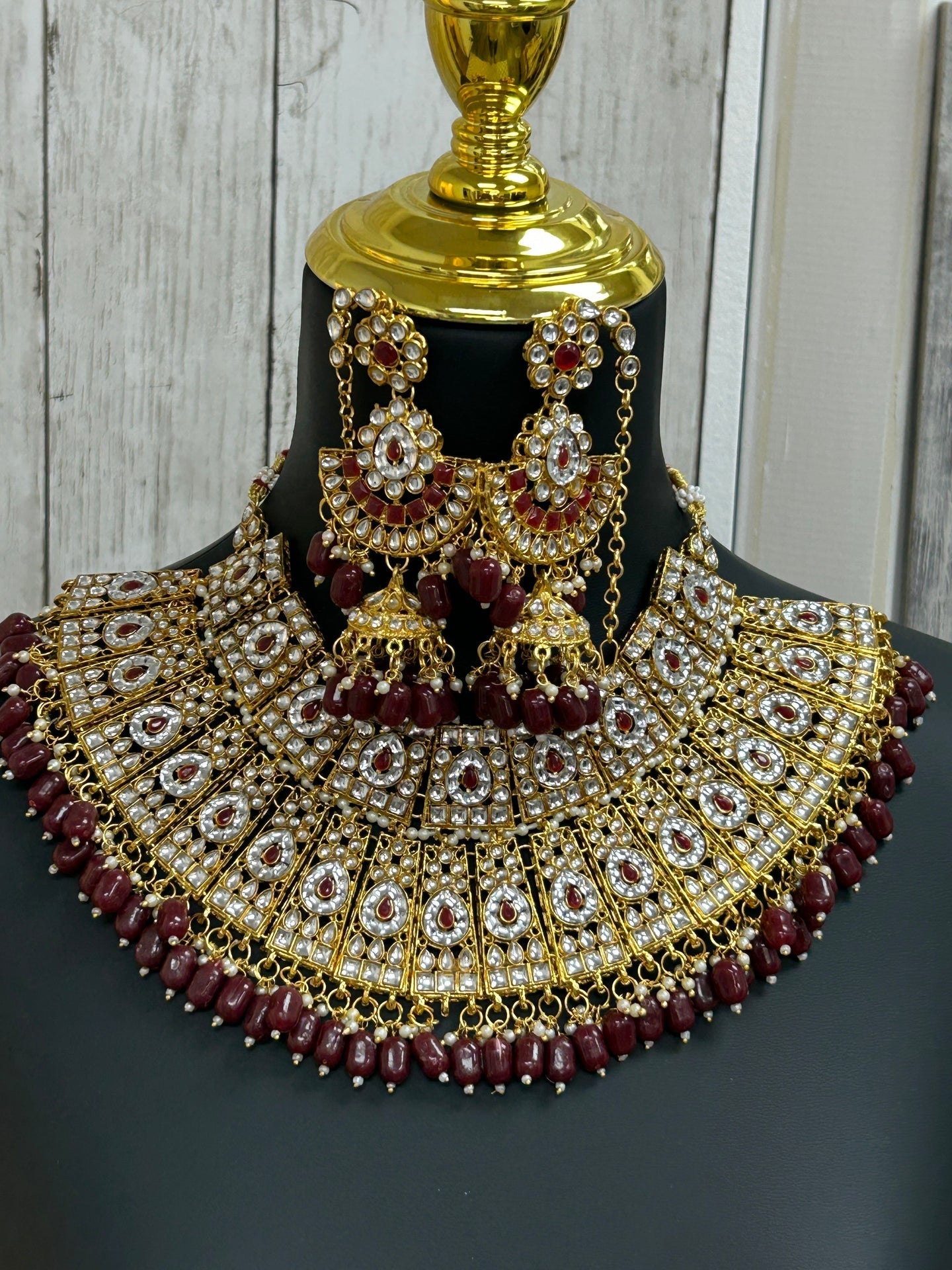 Bridal necklace set