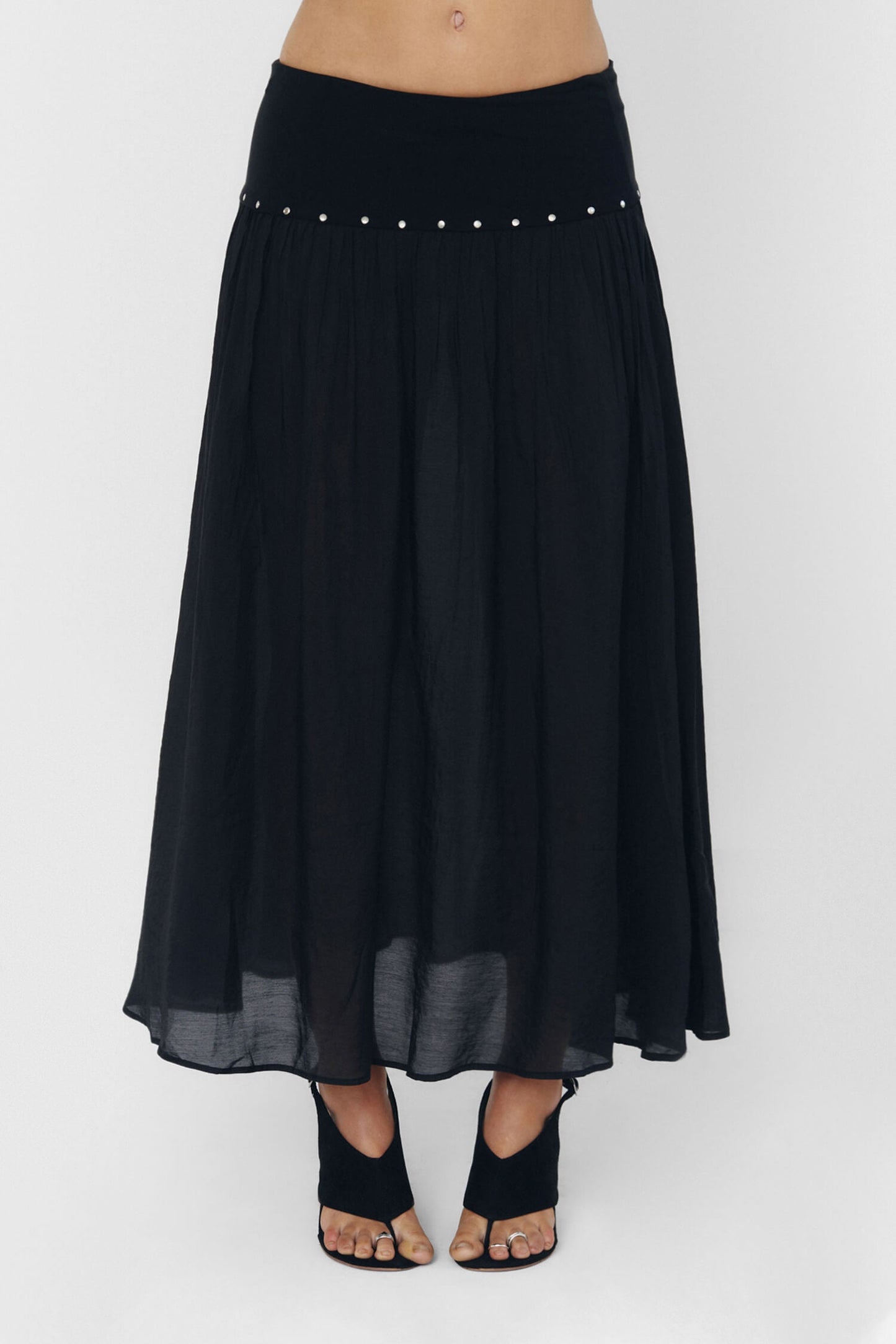YUNA SKIRT IN BLACK