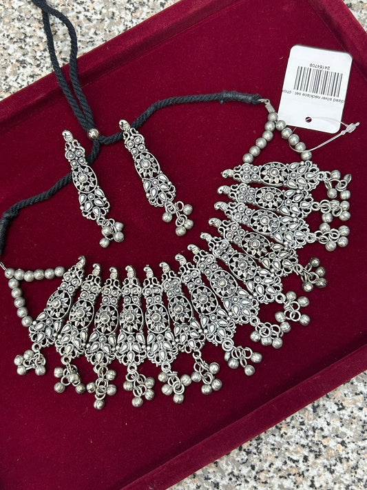 Oxidized necklace set
