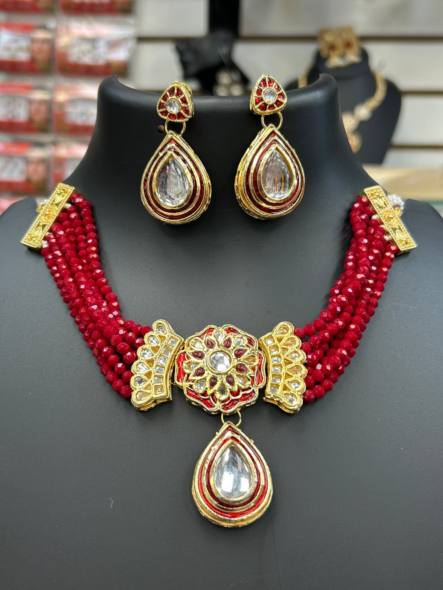 Choker necklace set