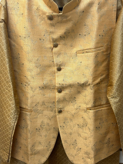 Kurta set with jacket